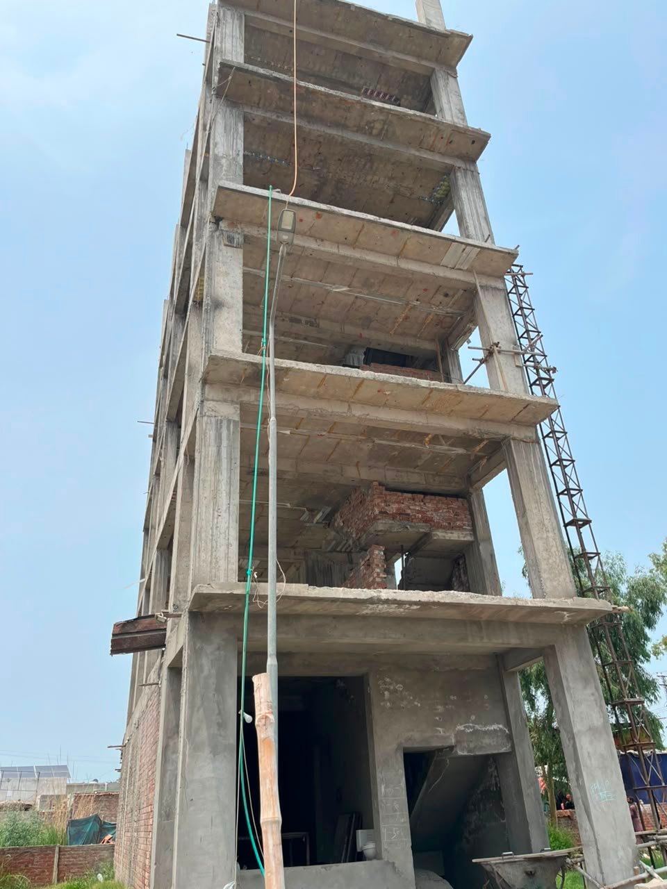 What is the 3 Marla Commercial Plaza Cost in Bahria Town?
